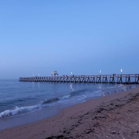 Gite De La Baleine Luc-sur-Mer Exterior foto